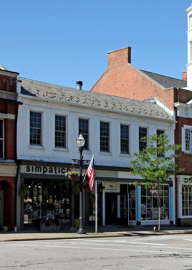 More details for 8 E Washington St, Chagrin Falls, OH - Office for Lease