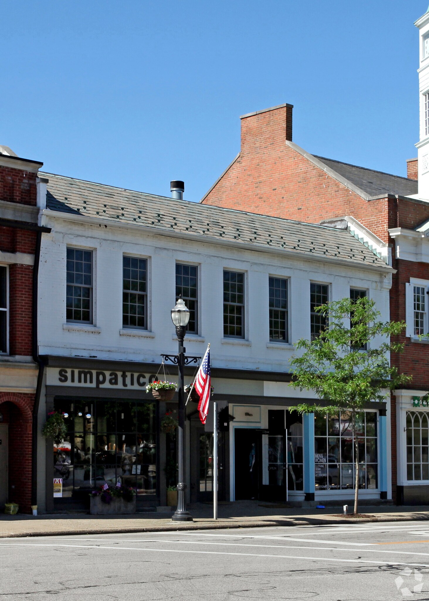 8 E Washington St, Chagrin Falls, OH à louer Photo principale- Image 1 de 4