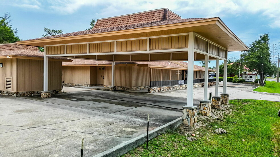 1600 Jenks Ave, Panama City, FL for sale - Building Photo - Image 3 of 72