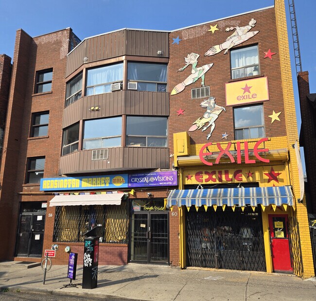 Plus de détails pour 58-62 Kensington Ave, Toronto, ON - Multi-résidentiel à vendre