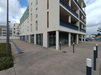 More details for 16 Place De L'Europe, Charnay-lès-Mâcon - Retail for Lease