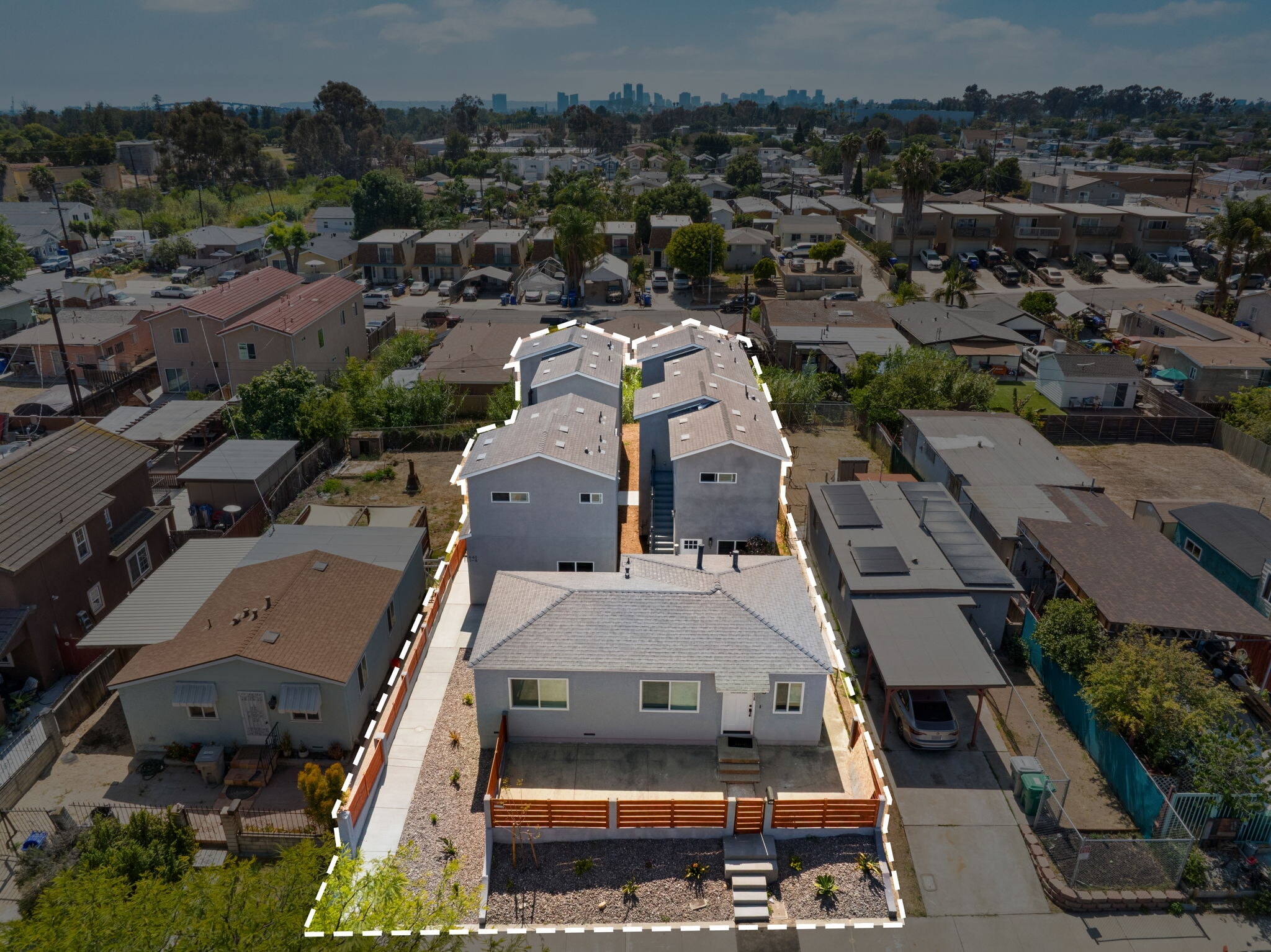 438 Denby St, San Diego, CA à vendre Photo principale- Image 1 de 20