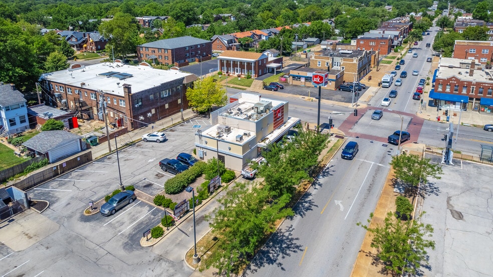 5600 S Grand Blvd, Saint Louis, MO for sale - Building Photo - Image 3 of 5