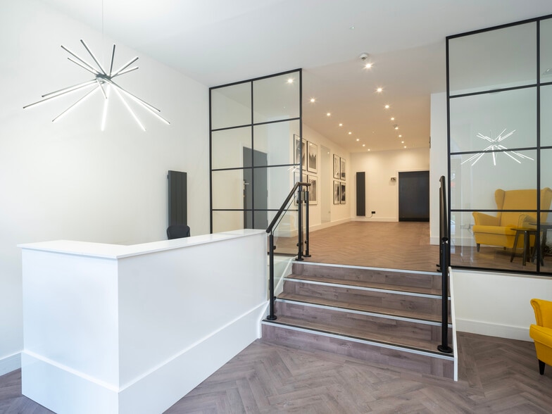 10-12 Bothwell St, Glasgow for lease - Interior Photo - Image 2 of 3