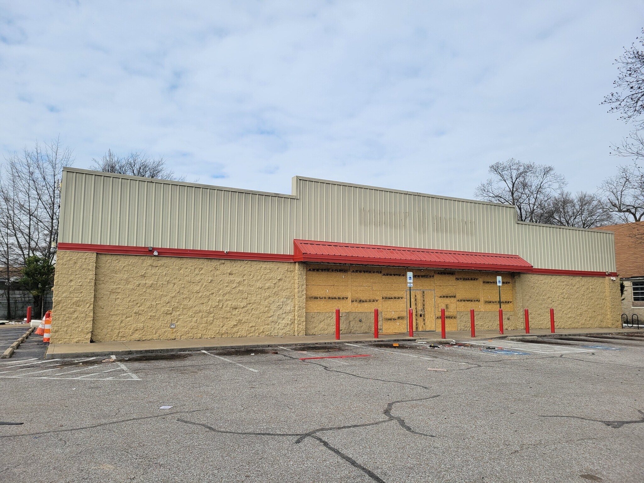 1427 N Hollywood St, Memphis, TN for lease Primary Photo- Image 1 of 5