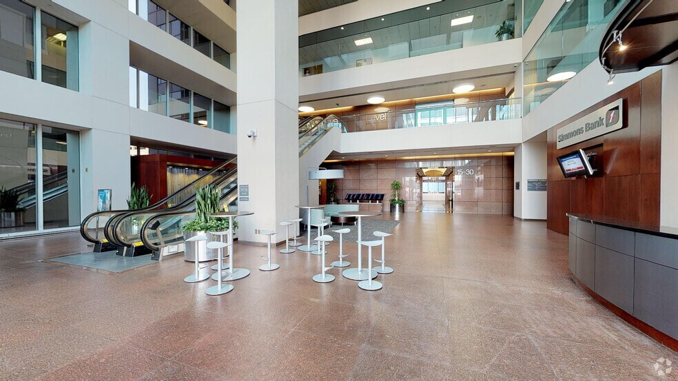 425 W Capitol Ave, Little Rock, AR à louer - Numérisation 3D de Matterport - Image 2 de 8