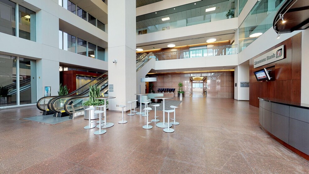 425 W Capitol Ave, Little Rock, AR à louer - Numérisation 3D de Matterport - Image 2 de 8