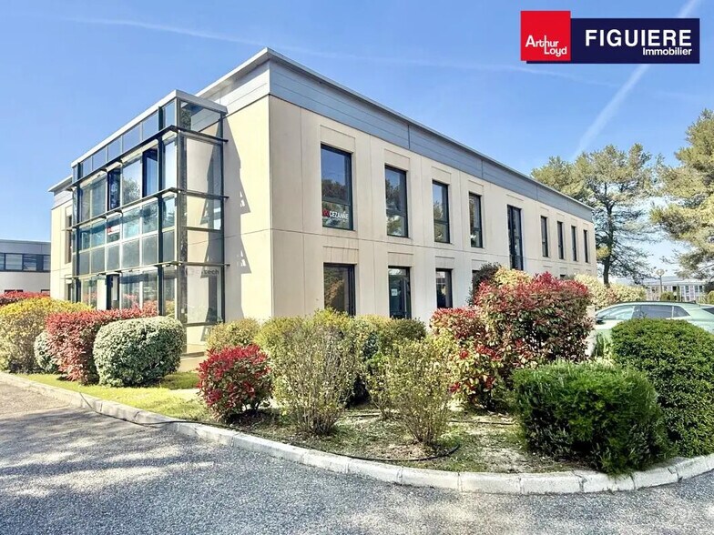Office in Aix-en-Provence for lease - Building Photo - Image 1 of 7