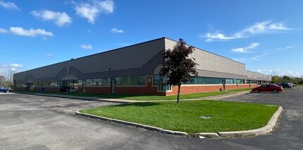 347-374 Lang Blvd, Buffalo, NY à louer Photo intérieure- Image 1 de 14