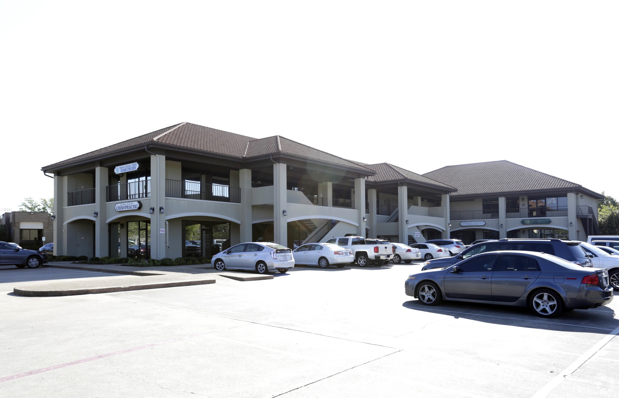 5521 S Bellaire Dr, Fort Worth, TX for lease Primary Photo- Image 1 of 6