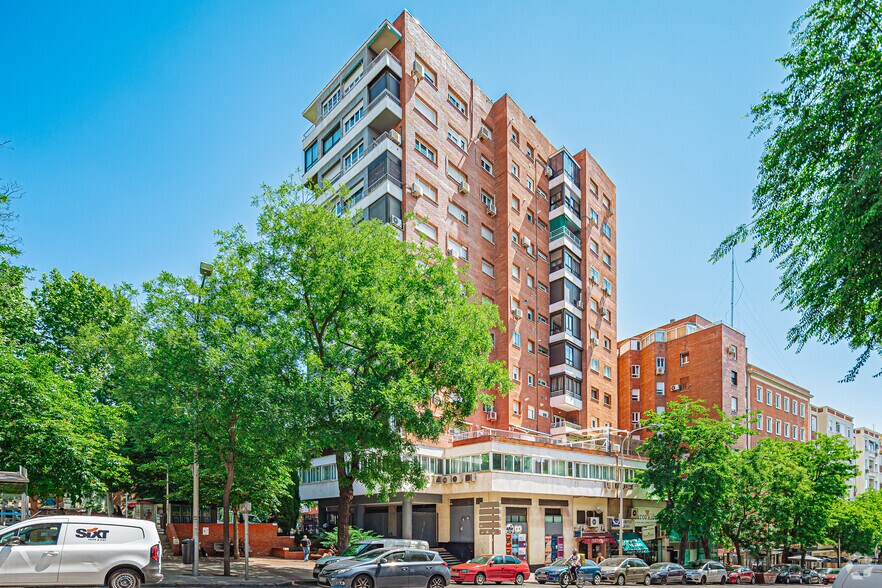 Avenida Mediterráneo, 2, Madrid, Madrid for lease - Building Photo - Image 2 of 2