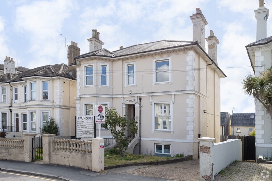 18 Upper Grosvenor Rd, Tunbridge Wells for lease - Building Photo - Image 3 of 3