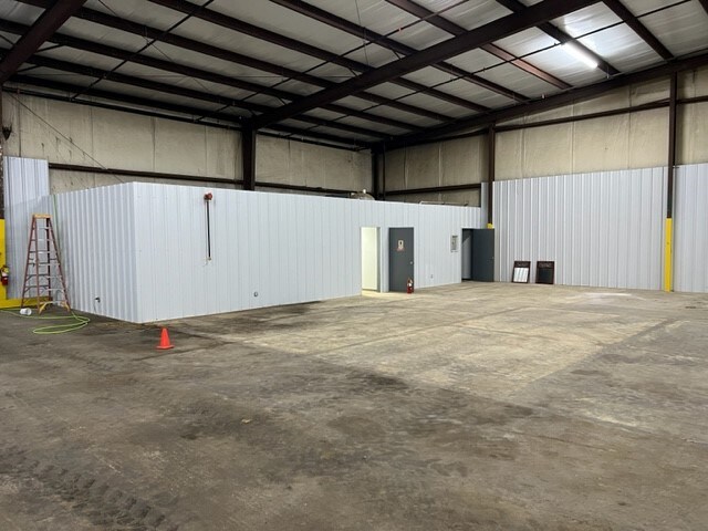 714 Gil Harbin Industrial Blvd, Valdosta, GA à louer - Photo du bâtiment - Image 3 de 6