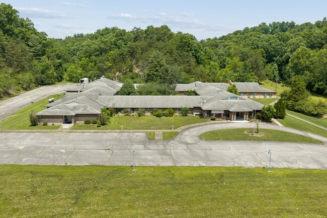 Plus de détails pour 250 Belle Brook Rd, Bristol, TN - Soins de santé aux enchères