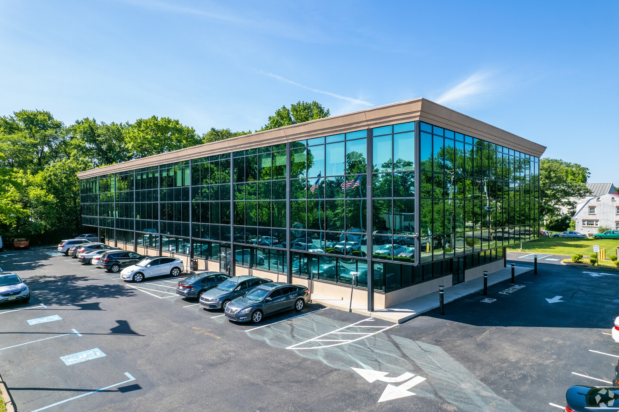 523 Hollywood Ave, Cherry Hill, NJ for lease Primary Photo- Image 1 of 13