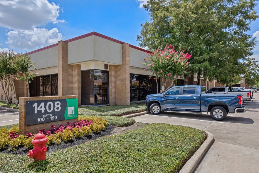 1400 N Sam Houston Pky E, Houston, TX à louer - Photo du bâtiment - Image 3 de 9