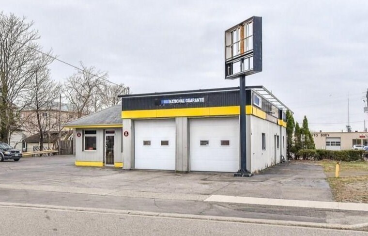 123 Chatham St, Brantford, ON for sale Primary Photo- Image 1 of 1