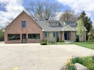 Plus de détails pour 618 Barron Blvd, Grayslake, IL - Bureau à vendre