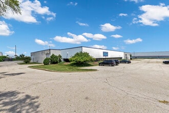 1200 E Devon Ave, Elk Grove Village, IL for sale Interior Photo- Image 1 of 7