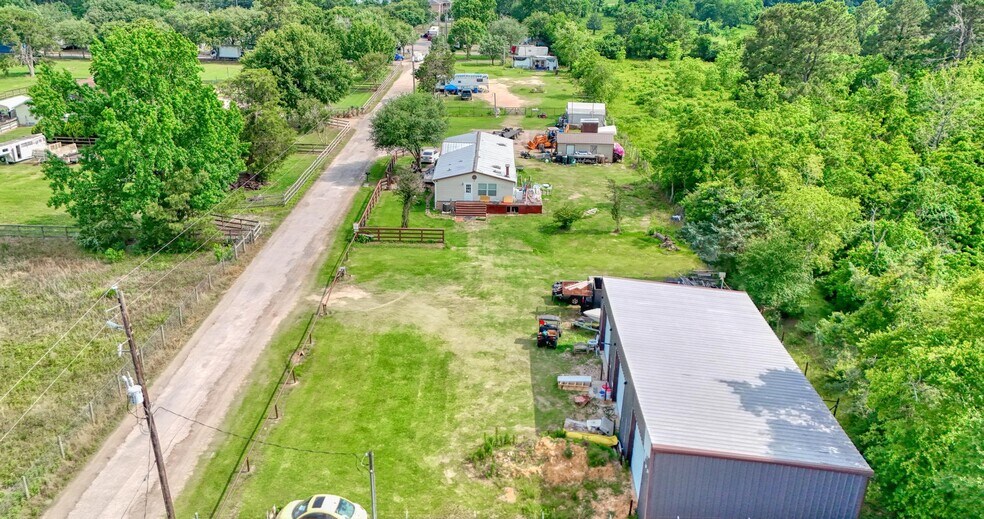 21611 Parker Rd, Tomball, TX à vendre - Photo du bâtiment - Image 2 de 18