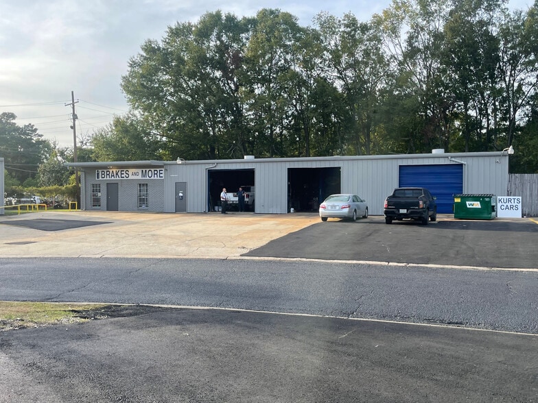 11859 Florida Blvd, Baton Rouge, LA for lease - Building Photo - Image 3 of 8