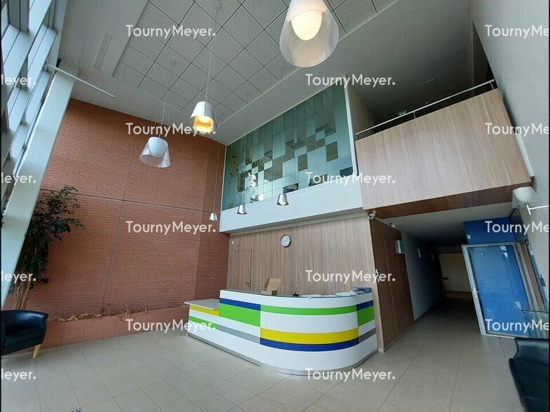 132 Chemin De Basso Cambo, Toulouse for lease - Lobby - Image 3 of 10