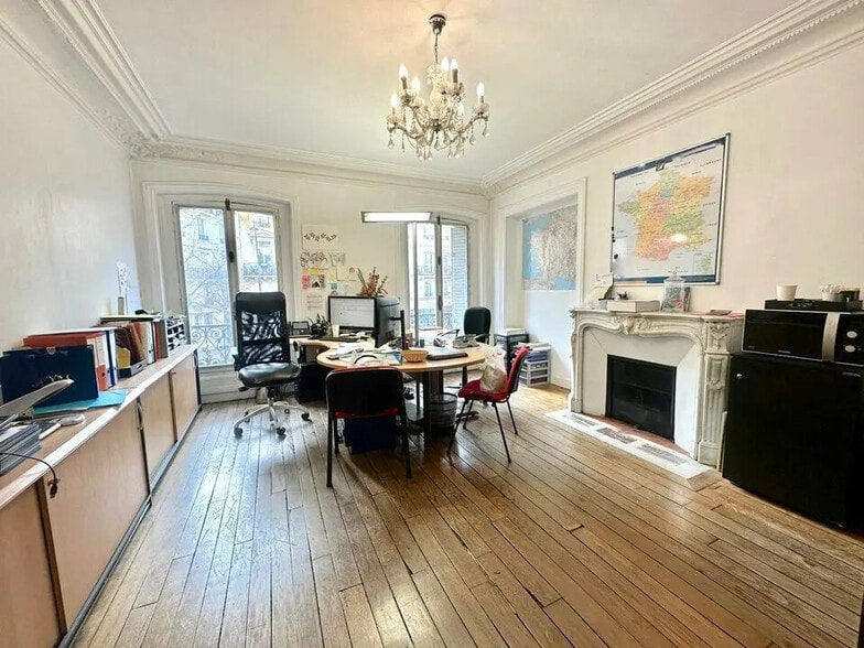 Bureau dans Paris à louer - Photo du bâtiment - Image 1 de 5
