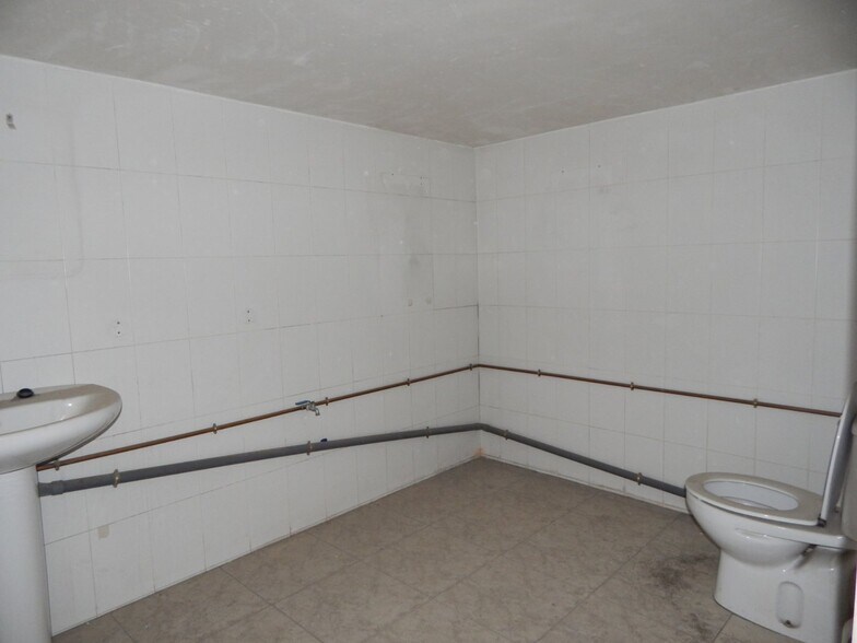 Commerce de détail dans Ontinyent, Valencia à vendre - Photo du bâtiment - Image 2 de 8