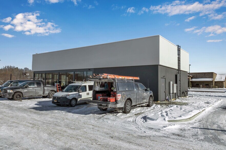 314 E Fairmount Ave, Lakewood, NY à vendre - Photo du bâtiment - Image 2 de 16