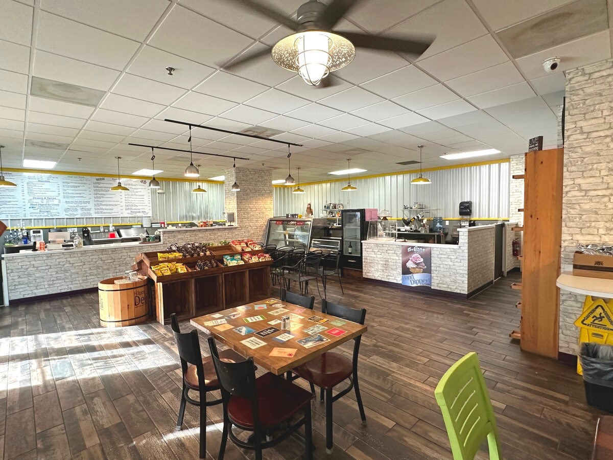 424 Luna Bella Ln, New Smyrna Beach, FL 32168 - Unit 128 -  - Interior Photo - Image 1 of 5