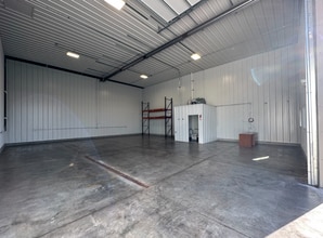 2101-2103 2nd Ave N, Silvis, IL for lease Interior Photo- Image 2 of 4