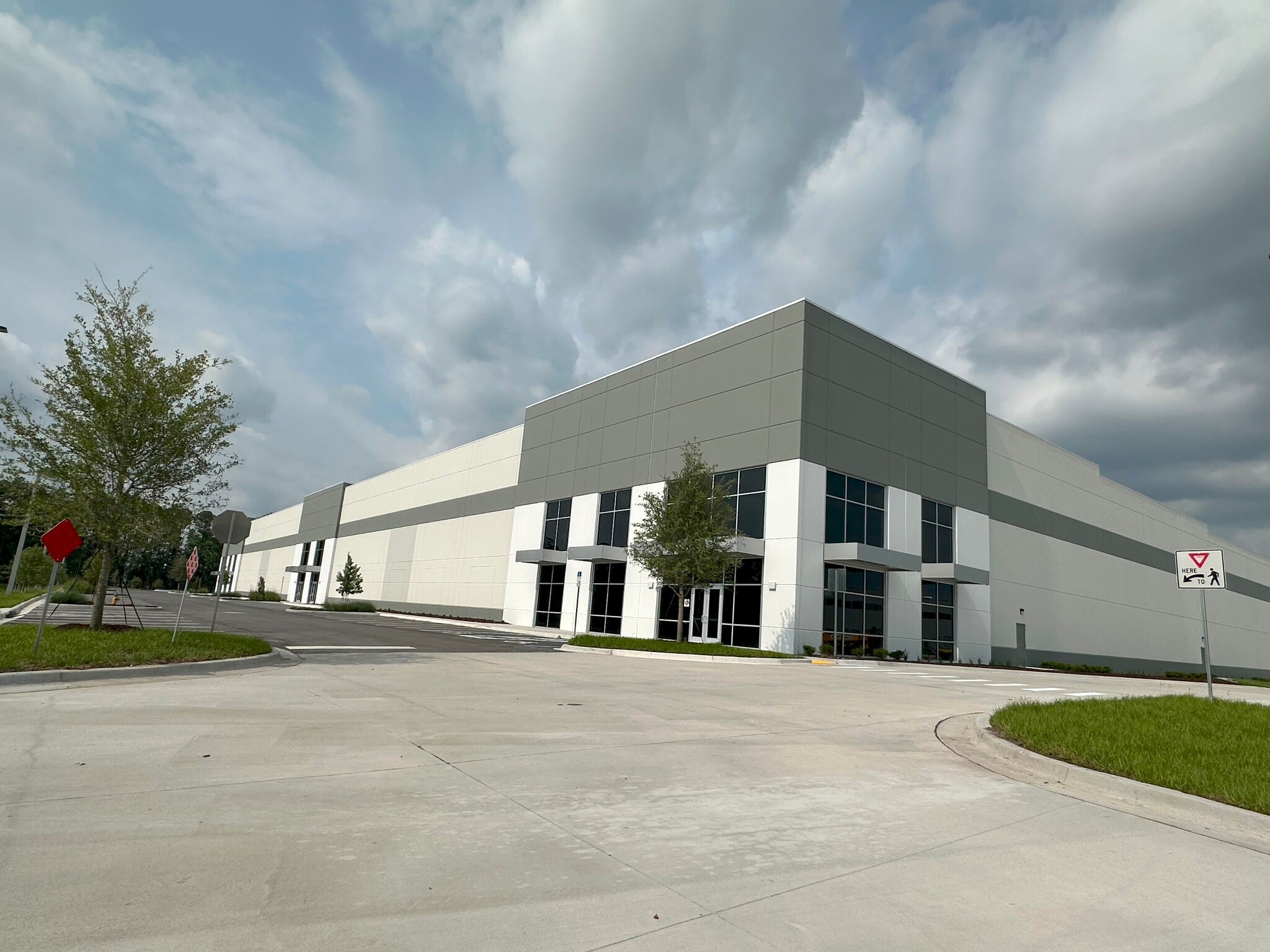 12435 Lem Turner Rd, Jacksonville, FL for lease Building Photo- Image 1 of 6