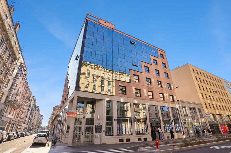 42 Rue De L'Universite, Lyon à vendre - Photo du bâtiment - Image 2 de 21