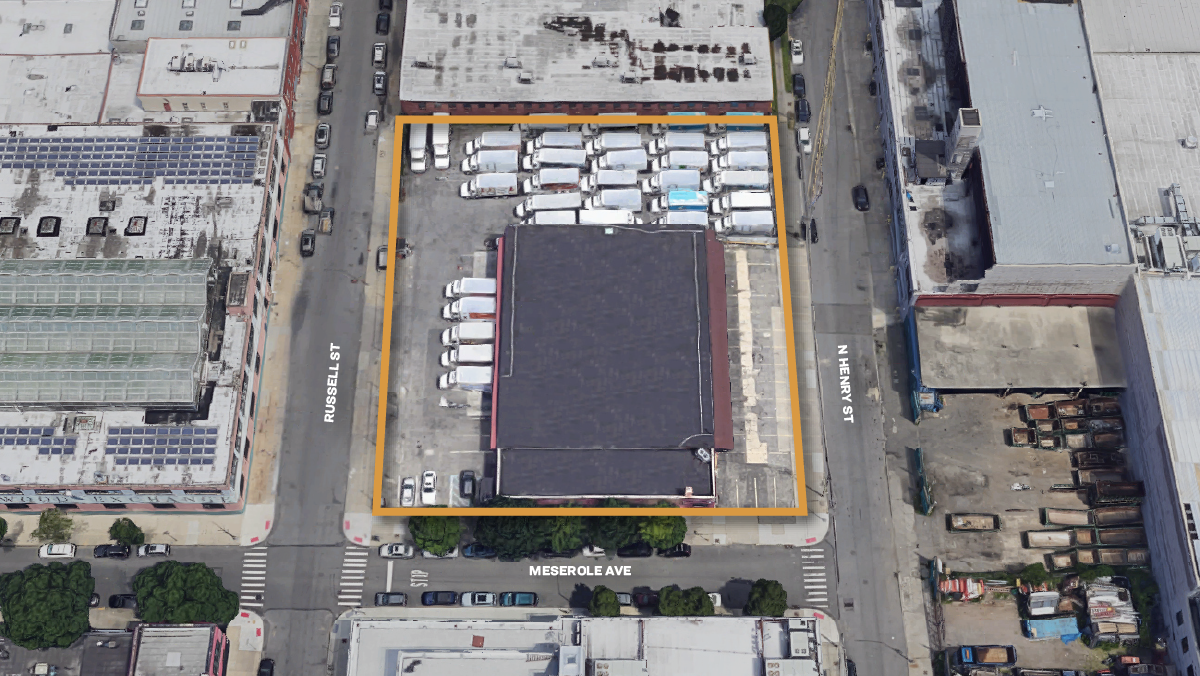 273 Meserole Ave, Brooklyn, NY for lease Building Photo- Image 1 of 13