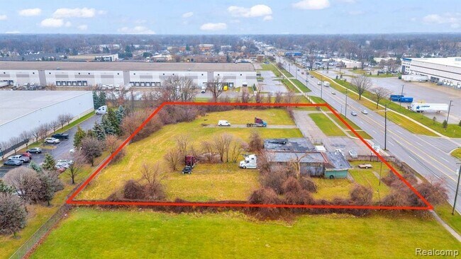 More details for 24500 Dequindre Rd, Warren, MI - Retail for Sale