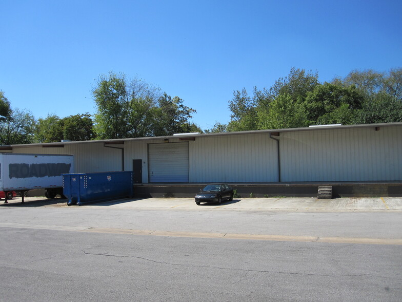 1300 E Fletcher St, Huntsville, AL for lease - Building Photo - Image 1 of 1