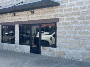 202 North Gray, Killeen, TX à louer Photo du bâtiment- Image 2 de 6