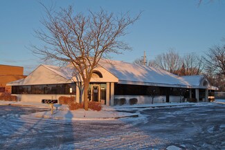 Plus de détails pour 33566 W 8 Mile Rd, Farmington Hills, MI - Bureau/Médical à louer