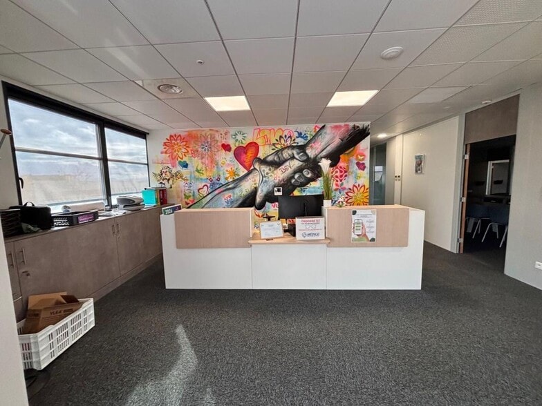 8 B Rue Jeanne Barret, Dijon for lease - Interior Photo - Image 2 of 15