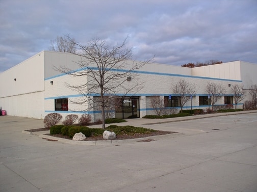 29370 John R Rd, Madison Heights, MI à louer - Photo du bâtiment - Image 2 de 3