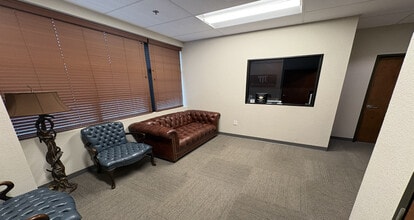 300-318 S Main St, Weatherford, TX for lease Interior Photo- Image 1 of 3