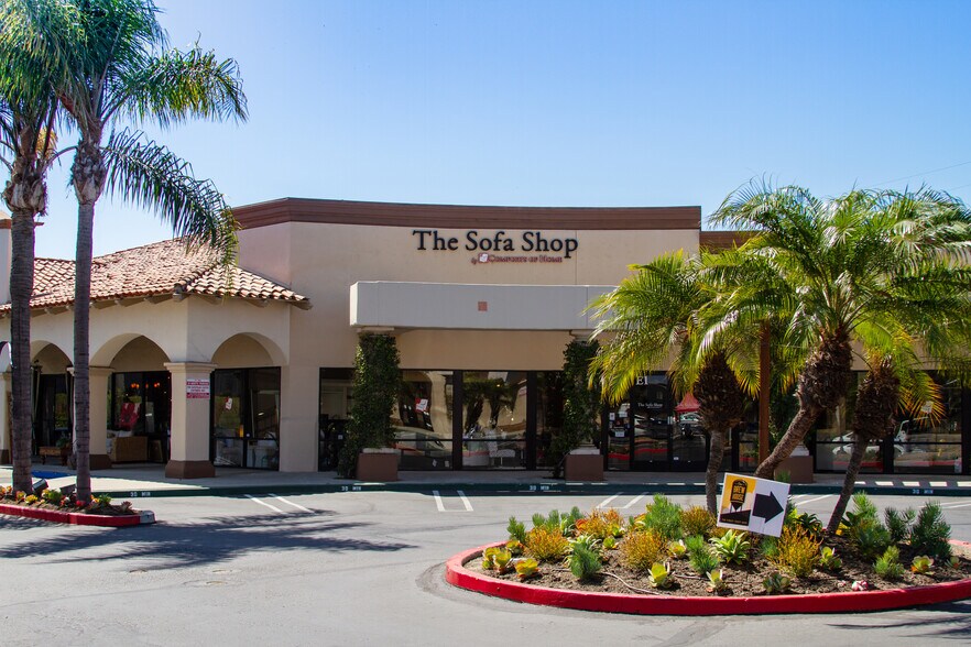 31894-31896 Plaza Dr, San Juan Capistrano, CA à louer - Photo du bâtiment - Image 3 de 7