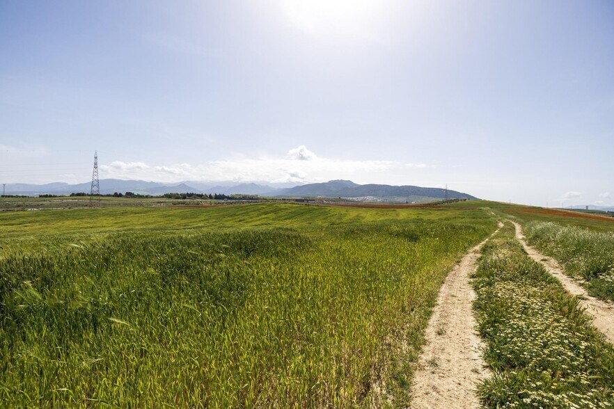 Land in Granada for sale - Aerial - Image 1 of 23