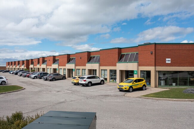 Plus de détails pour 180 Trowers Rd, Vaughan, ON - Industriel à louer