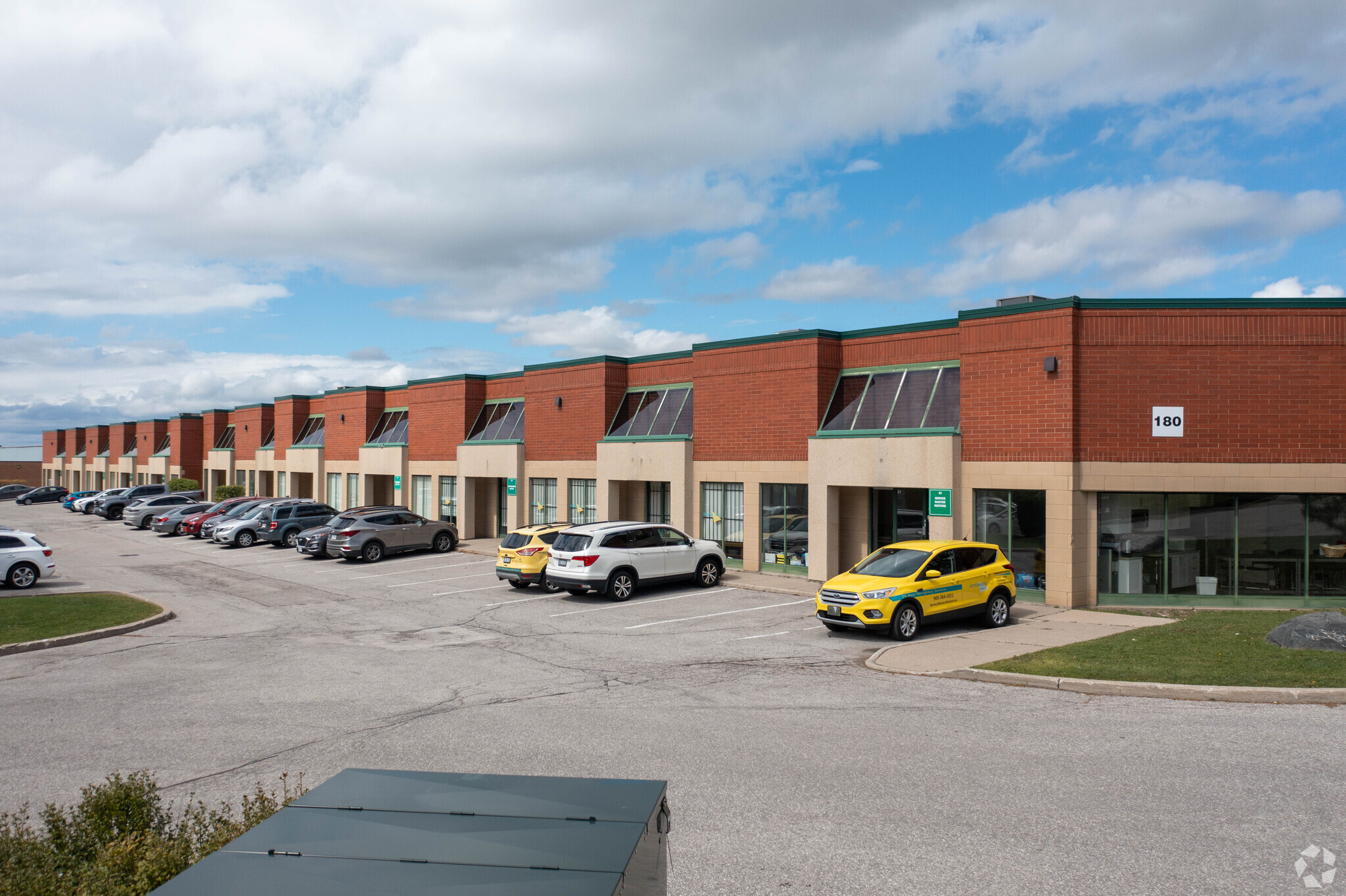 180 Trowers Rd, Vaughan, ON for lease Primary Photo- Image 1 of 7