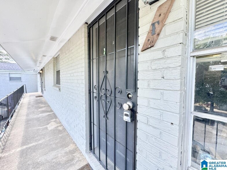 712 47th St N, Birmingham, AL for sale - Building Photo - Image 3 of 9