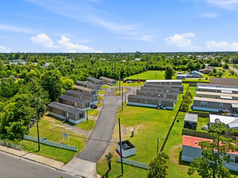PANAMA CITY / CHIPLEY (MHP) portfolio of 6 properties for sale on LoopNet.ca - Building Photo - Image 2 of 12