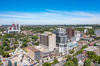 720 Spadina Ave, Toronto, ON - Aerial  map view