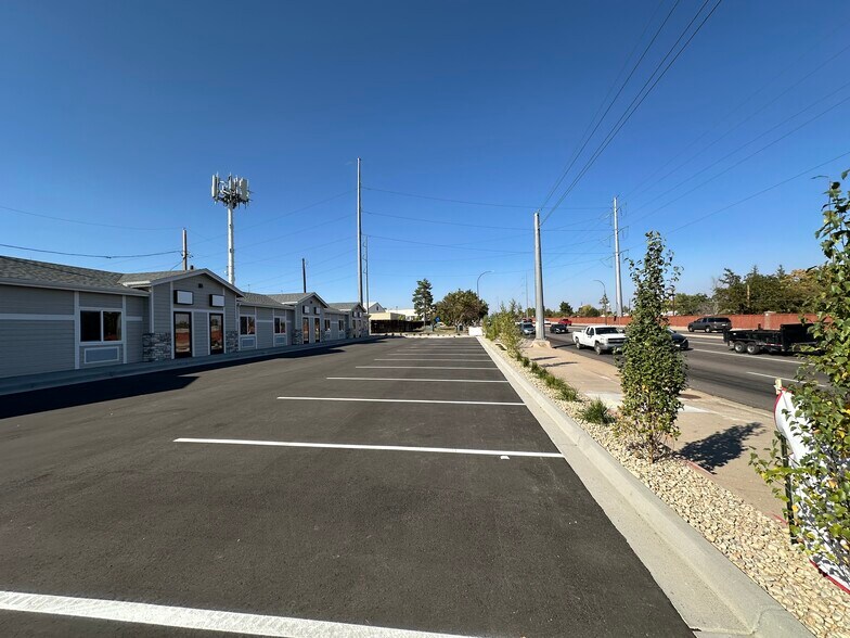 11215 Washington St, Northglenn, CO à vendre - Photo du bâtiment - Image 3 de 7