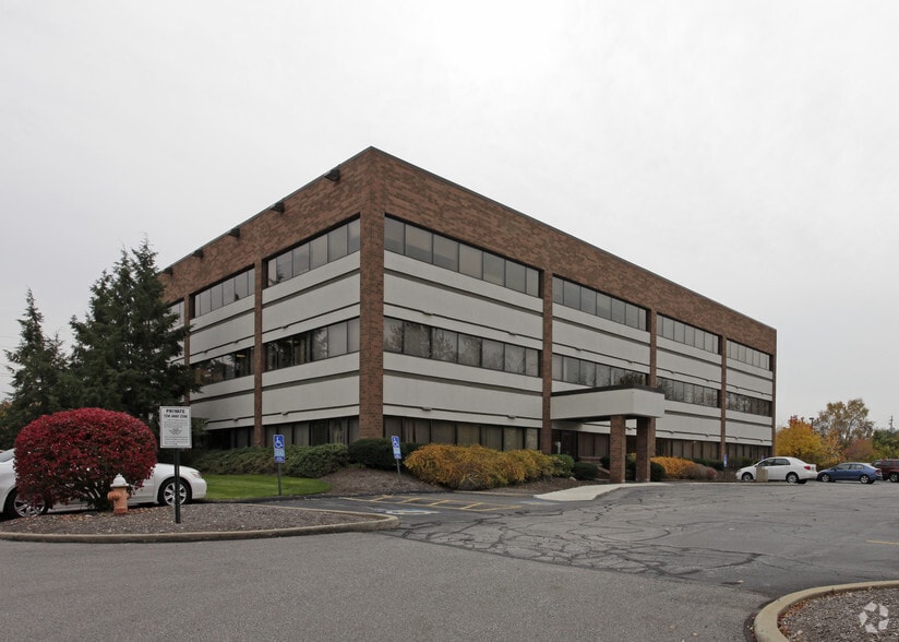 24700 Lorain Rd, North Olmsted, OH for sale - Primary Photo - Image 1 of 1